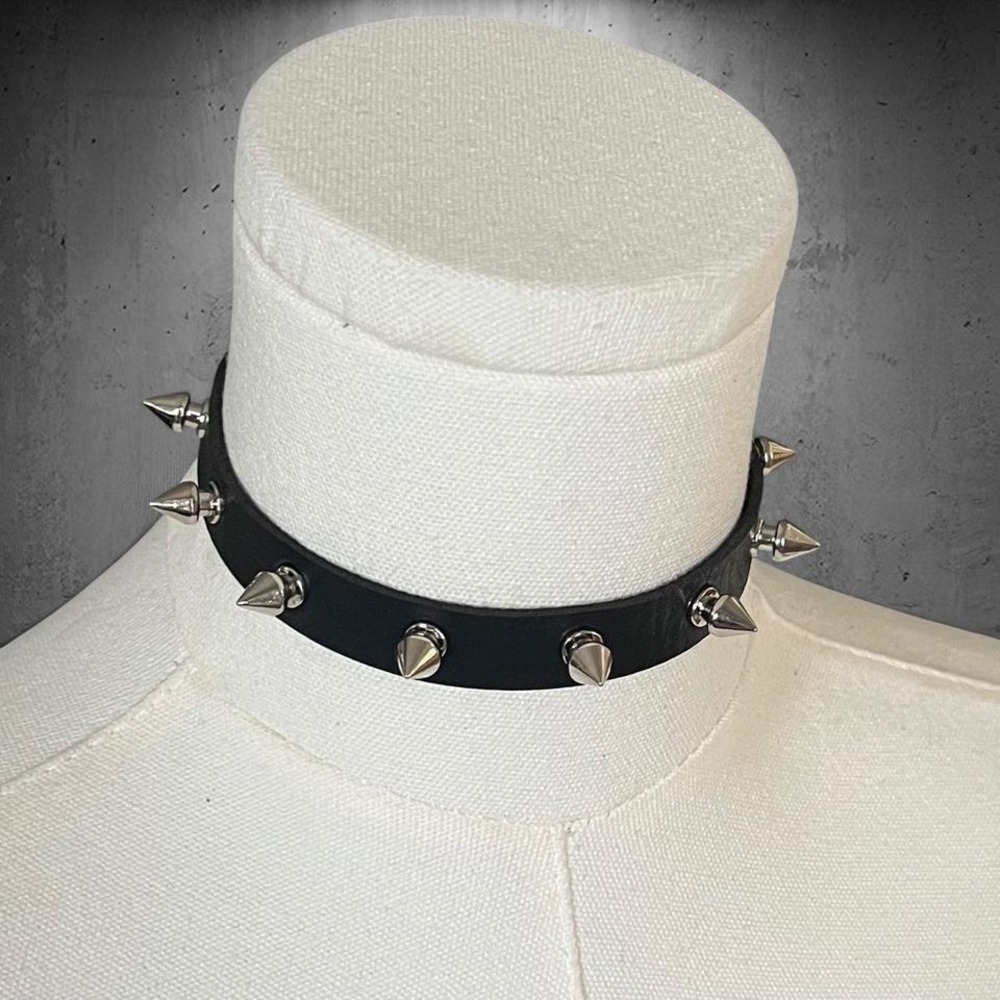 Punk Rivet Spiked Choker Black PU Leather Gothic Collar Necklace